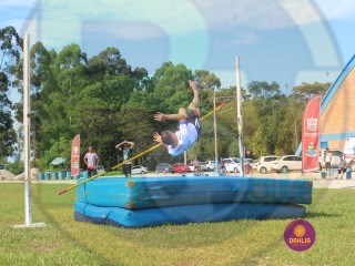 
<a style='margin-left: 5px;' class='btn btn-xs btn-social btn-facebook' href='https://www.facebook.com/sharer/sharer.php?u=https://www.boladovale.com.br/imgs/800-800-90/conteudo/fotos/1427/img6880.jpg' rel='popup' data-width='500' data-height='400'><i class='fa fa-facebook'></i>Compartilhar <span class='hidden-xs'>no Facebook</span>
</a> 
<a class='btn btn-default btn-xs' target='_blank' href='imgs/800-800-90/conteudo/fotos/1427/img6880.jpg'>
<span class='glyphicon glyphicon-cloud-download'></span> Salvar
</a> 
<span></span>
