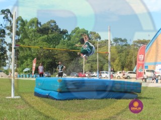 
<a style='margin-left: 5px;' class='btn btn-xs btn-social btn-facebook' href='https://www.facebook.com/sharer/sharer.php?u=https://www.boladovale.com.br/imgs/800-800-90/conteudo/fotos/1427/img6883.jpg' rel='popup' data-width='500' data-height='400'><i class='fa fa-facebook'></i>Compartilhar <span class='hidden-xs'>no Facebook</span>
</a> 
<a class='btn btn-default btn-xs' target='_blank' href='imgs/800-800-90/conteudo/fotos/1427/img6883.jpg'>
<span class='glyphicon glyphicon-cloud-download'></span> Salvar
</a> 
<span></span>