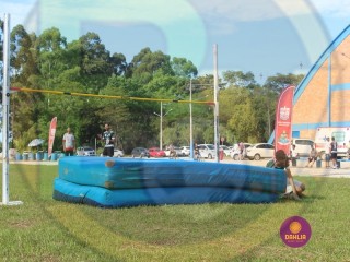 
<a style='margin-left: 5px;' class='btn btn-xs btn-social btn-facebook' href='https://www.facebook.com/sharer/sharer.php?u=https://www.boladovale.com.br/imgs/800-800-90/conteudo/fotos/1427/img6884.jpg' rel='popup' data-width='500' data-height='400'><i class='fa fa-facebook'></i>Compartilhar <span class='hidden-xs'>no Facebook</span>
</a> 
<a class='btn btn-default btn-xs' target='_blank' href='imgs/800-800-90/conteudo/fotos/1427/img6884.jpg'>
<span class='glyphicon glyphicon-cloud-download'></span> Salvar
</a> 
<span></span>