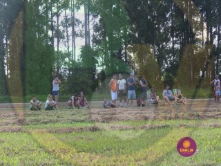 
<a style='margin-left: 5px;' class='btn btn-xs btn-social btn-facebook' href='https://www.facebook.com/sharer/sharer.php?u=https://www.boladovale.com.br/imgs/800-800-90/conteudo/fotos/1427/img6885.jpg' rel='popup' data-width='500' data-height='400'><i class='fa fa-facebook'></i>Compartilhar <span class='hidden-xs'>no Facebook</span>
</a> 
<a class='btn btn-default btn-xs' target='_blank' href='imgs/800-800-90/conteudo/fotos/1427/img6885.jpg'>
<span class='glyphicon glyphicon-cloud-download'></span> Salvar
</a> 
<span></span>