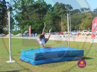 
<a style='margin-left: 5px;' class='btn btn-xs btn-social btn-facebook' href='https://www.facebook.com/sharer/sharer.php?u=https://www.boladovale.com.br/imgs/800-800-90/conteudo/fotos/1427/img6917.jpg' rel='popup' data-width='500' data-height='400'><i class='fa fa-facebook'></i>Compartilhar <span class='hidden-xs'>no Facebook</span>
</a> 
<a class='btn btn-default btn-xs' target='_blank' href='imgs/800-800-90/conteudo/fotos/1427/img6917.jpg'>
<span class='glyphicon glyphicon-cloud-download'></span> Salvar
</a> 
<span></span>