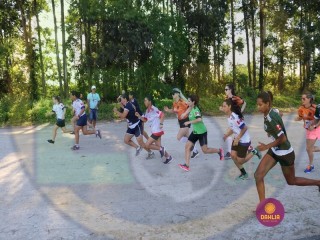 
<a style='margin-left: 5px;' class='btn btn-xs btn-social btn-facebook' href='https://www.facebook.com/sharer/sharer.php?u=https://www.boladovale.com.br/imgs/800-800-90/conteudo/fotos/1428/img6926.jpg' rel='popup' data-width='500' data-height='400'><i class='fa fa-facebook'></i>Compartilhar <span class='hidden-xs'>no Facebook</span>
</a> 
<a class='btn btn-default btn-xs' target='_blank' href='imgs/800-800-90/conteudo/fotos/1428/img6926.jpg'>
<span class='glyphicon glyphicon-cloud-download'></span> Salvar
</a> 
<span></span>