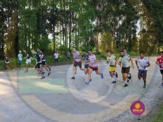 
<a style='margin-left: 5px;' class='btn btn-xs btn-social btn-facebook' href='https://www.facebook.com/sharer/sharer.php?u=https://www.boladovale.com.br/imgs/800-800-90/conteudo/fotos/1429/img7027.jpg' rel='popup' data-width='500' data-height='400'><i class='fa fa-facebook'></i>Compartilhar <span class='hidden-xs'>no Facebook</span>
</a> 
<a class='btn btn-default btn-xs' target='_blank' href='imgs/800-800-90/conteudo/fotos/1429/img7027.jpg'>
<span class='glyphicon glyphicon-cloud-download'></span> Salvar
</a> 
<span></span>