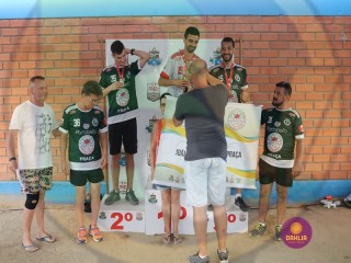 
<a style='margin-left: 5px;' class='btn btn-xs btn-social btn-facebook' href='https://www.facebook.com/sharer/sharer.php?u=https://www.boladovale.com.br/imgs/800-800-90/conteudo/fotos/1429/img7353.jpg' rel='popup' data-width='500' data-height='400'><i class='fa fa-facebook'></i>Compartilhar <span class='hidden-xs'>no Facebook</span>
</a> 
<a class='btn btn-default btn-xs' target='_blank' href='imgs/800-800-90/conteudo/fotos/1429/img7353.jpg'>
<span class='glyphicon glyphicon-cloud-download'></span> Salvar
</a> 
<span></span>