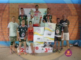 
<a style='margin-left: 5px;' class='btn btn-xs btn-social btn-facebook' href='https://www.facebook.com/sharer/sharer.php?u=https://www.boladovale.com.br/imgs/800-800-90/conteudo/fotos/1429/img7355.jpg' rel='popup' data-width='500' data-height='400'><i class='fa fa-facebook'></i>Compartilhar <span class='hidden-xs'>no Facebook</span>
</a> 
<a class='btn btn-default btn-xs' target='_blank' href='imgs/800-800-90/conteudo/fotos/1429/img7355.jpg'>
<span class='glyphicon glyphicon-cloud-download'></span> Salvar
</a> 
<span></span>