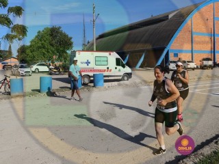 
<a style='margin-left: 5px;' class='btn btn-xs btn-social btn-facebook' href='https://www.facebook.com/sharer/sharer.php?u=https://www.boladovale.com.br/imgs/800-800-90/conteudo/fotos/1430/img7150.jpg' rel='popup' data-width='500' data-height='400'><i class='fa fa-facebook'></i>Compartilhar <span class='hidden-xs'>no Facebook</span>
</a> 
<a class='btn btn-default btn-xs' target='_blank' href='imgs/800-800-90/conteudo/fotos/1430/img7150.jpg'>
<span class='glyphicon glyphicon-cloud-download'></span> Salvar
</a> 
<span></span>