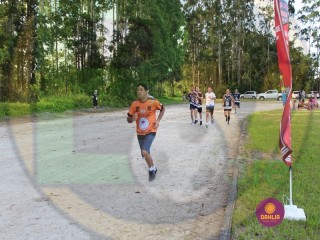 
<a style='margin-left: 5px;' class='btn btn-xs btn-social btn-facebook' href='https://www.facebook.com/sharer/sharer.php?u=https://www.boladovale.com.br/imgs/800-800-90/conteudo/fotos/1431/img7156.jpg' rel='popup' data-width='500' data-height='400'><i class='fa fa-facebook'></i>Compartilhar <span class='hidden-xs'>no Facebook</span>
</a> 
<a class='btn btn-default btn-xs' target='_blank' href='imgs/800-800-90/conteudo/fotos/1431/img7156.jpg'>
<span class='glyphicon glyphicon-cloud-download'></span> Salvar
</a> 
<span></span>