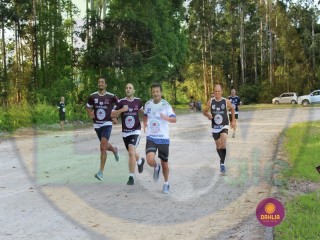 
<a style='margin-left: 5px;' class='btn btn-xs btn-social btn-facebook' href='https://www.facebook.com/sharer/sharer.php?u=https://www.boladovale.com.br/imgs/800-800-90/conteudo/fotos/1431/img7159.jpg' rel='popup' data-width='500' data-height='400'><i class='fa fa-facebook'></i>Compartilhar <span class='hidden-xs'>no Facebook</span>
</a> 
<a class='btn btn-default btn-xs' target='_blank' href='imgs/800-800-90/conteudo/fotos/1431/img7159.jpg'>
<span class='glyphicon glyphicon-cloud-download'></span> Salvar
</a> 
<span></span>