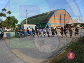 
<a style='margin-left: 5px;' class='btn btn-xs btn-social btn-facebook' href='https://www.facebook.com/sharer/sharer.php?u=https://www.boladovale.com.br/imgs/800-800-90/conteudo/fotos/1431/img7208.jpg' rel='popup' data-width='500' data-height='400'><i class='fa fa-facebook'></i>Compartilhar <span class='hidden-xs'>no Facebook</span>
</a> 
<a class='btn btn-default btn-xs' target='_blank' href='imgs/800-800-90/conteudo/fotos/1431/img7208.jpg'>
<span class='glyphicon glyphicon-cloud-download'></span> Salvar
</a> 
<span></span>
