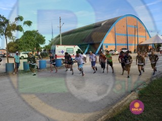 
<a style='margin-left: 5px;' class='btn btn-xs btn-social btn-facebook' href='https://www.facebook.com/sharer/sharer.php?u=https://www.boladovale.com.br/imgs/800-800-90/conteudo/fotos/1431/img7211.jpg' rel='popup' data-width='500' data-height='400'><i class='fa fa-facebook'></i>Compartilhar <span class='hidden-xs'>no Facebook</span>
</a> 
<a class='btn btn-default btn-xs' target='_blank' href='imgs/800-800-90/conteudo/fotos/1431/img7211.jpg'>
<span class='glyphicon glyphicon-cloud-download'></span> Salvar
</a> 
<span></span>