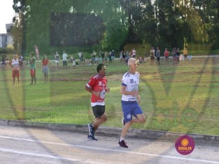 
<a style='margin-left: 5px;' class='btn btn-xs btn-social btn-facebook' href='https://www.facebook.com/sharer/sharer.php?u=https://www.boladovale.com.br/imgs/800-800-90/conteudo/fotos/1431/img7239.jpg' rel='popup' data-width='500' data-height='400'><i class='fa fa-facebook'></i>Compartilhar <span class='hidden-xs'>no Facebook</span>
</a> 
<a class='btn btn-default btn-xs' target='_blank' href='imgs/800-800-90/conteudo/fotos/1431/img7239.jpg'>
<span class='glyphicon glyphicon-cloud-download'></span> Salvar
</a> 
<span></span>