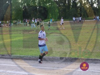 
<a style='margin-left: 5px;' class='btn btn-xs btn-social btn-facebook' href='https://www.facebook.com/sharer/sharer.php?u=https://www.boladovale.com.br/imgs/800-800-90/conteudo/fotos/1431/img7272.jpg' rel='popup' data-width='500' data-height='400'><i class='fa fa-facebook'></i>Compartilhar <span class='hidden-xs'>no Facebook</span>
</a> 
<a class='btn btn-default btn-xs' target='_blank' href='imgs/800-800-90/conteudo/fotos/1431/img7272.jpg'>
<span class='glyphicon glyphicon-cloud-download'></span> Salvar
</a> 
<span></span>