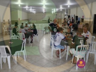 
<a style='margin-left: 5px;' class='btn btn-xs btn-social btn-facebook' href='https://www.facebook.com/sharer/sharer.php?u=https://www.boladovale.com.br/imgs/800-800-90/conteudo/fotos/1432/img7412.jpg' rel='popup' data-width='500' data-height='400'><i class='fa fa-facebook'></i>Compartilhar <span class='hidden-xs'>no Facebook</span>
</a> 
<a class='btn btn-default btn-xs' target='_blank' href='imgs/800-800-90/conteudo/fotos/1432/img7412.jpg'>
<span class='glyphicon glyphicon-cloud-download'></span> Salvar
</a> 
<span></span>