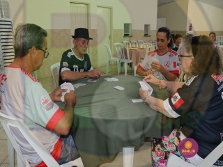 
<a style='margin-left: 5px;' class='btn btn-xs btn-social btn-facebook' href='https://www.facebook.com/sharer/sharer.php?u=https://www.boladovale.com.br/imgs/800-800-90/conteudo/fotos/1432/img7416.jpg' rel='popup' data-width='500' data-height='400'><i class='fa fa-facebook'></i>Compartilhar <span class='hidden-xs'>no Facebook</span>
</a> 
<a class='btn btn-default btn-xs' target='_blank' href='imgs/800-800-90/conteudo/fotos/1432/img7416.jpg'>
<span class='glyphicon glyphicon-cloud-download'></span> Salvar
</a> 
<span></span>