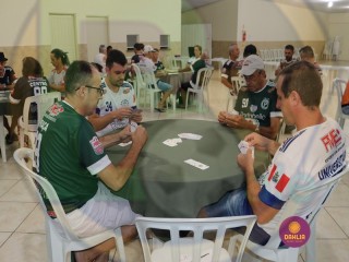 
<a style='margin-left: 5px;' class='btn btn-xs btn-social btn-facebook' href='https://www.facebook.com/sharer/sharer.php?u=https://www.boladovale.com.br/imgs/800-800-90/conteudo/fotos/1432/img7441.jpg' rel='popup' data-width='500' data-height='400'><i class='fa fa-facebook'></i>Compartilhar <span class='hidden-xs'>no Facebook</span>
</a> 
<a class='btn btn-default btn-xs' target='_blank' href='imgs/800-800-90/conteudo/fotos/1432/img7441.jpg'>
<span class='glyphicon glyphicon-cloud-download'></span> Salvar
</a> 
<span></span>