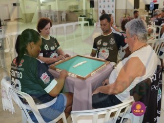 
<a style='margin-left: 5px;' class='btn btn-xs btn-social btn-facebook' href='https://www.facebook.com/sharer/sharer.php?u=https://www.boladovale.com.br/imgs/800-800-90/conteudo/fotos/1432/img7444.jpg' rel='popup' data-width='500' data-height='400'><i class='fa fa-facebook'></i>Compartilhar <span class='hidden-xs'>no Facebook</span>
</a> 
<a class='btn btn-default btn-xs' target='_blank' href='imgs/800-800-90/conteudo/fotos/1432/img7444.jpg'>
<span class='glyphicon glyphicon-cloud-download'></span> Salvar
</a> 
<span></span>