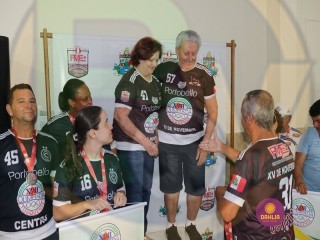 
<a style='margin-left: 5px;' class='btn btn-xs btn-social btn-facebook' href='https://www.facebook.com/sharer/sharer.php?u=https://www.boladovale.com.br/imgs/800-800-90/conteudo/fotos/1432/img7477.jpg' rel='popup' data-width='500' data-height='400'><i class='fa fa-facebook'></i>Compartilhar <span class='hidden-xs'>no Facebook</span>
</a> 
<a class='btn btn-default btn-xs' target='_blank' href='imgs/800-800-90/conteudo/fotos/1432/img7477.jpg'>
<span class='glyphicon glyphicon-cloud-download'></span> Salvar
</a> 
<span></span>