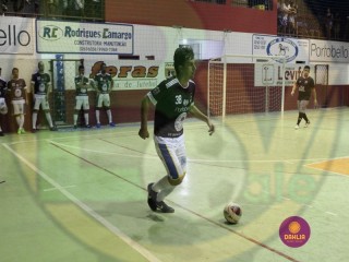 
<a style='margin-left: 5px;' class='btn btn-xs btn-social btn-facebook' href='https://www.facebook.com/sharer/sharer.php?u=https://www.boladovale.com.br/imgs/800-800-90/conteudo/fotos/1434/img7414.jpg' rel='popup' data-width='500' data-height='400'><i class='fa fa-facebook'></i>Compartilhar <span class='hidden-xs'>no Facebook</span>
</a> 
<a class='btn btn-default btn-xs' target='_blank' href='imgs/800-800-90/conteudo/fotos/1434/img7414.jpg'>
<span class='glyphicon glyphicon-cloud-download'></span> Salvar
</a> 
<span></span>