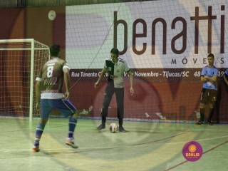 
<a style='margin-left: 5px;' class='btn btn-xs btn-social btn-facebook' href='https://www.facebook.com/sharer/sharer.php?u=https://www.boladovale.com.br/imgs/800-800-90/conteudo/fotos/1434/img7550.jpg' rel='popup' data-width='500' data-height='400'><i class='fa fa-facebook'></i>Compartilhar <span class='hidden-xs'>no Facebook</span>
</a> 
<a class='btn btn-default btn-xs' target='_blank' href='imgs/800-800-90/conteudo/fotos/1434/img7550.jpg'>
<span class='glyphicon glyphicon-cloud-download'></span> Salvar
</a> 
<span></span>