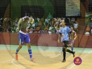 
<a style='margin-left: 5px;' class='btn btn-xs btn-social btn-facebook' href='https://www.facebook.com/sharer/sharer.php?u=https://www.boladovale.com.br/imgs/800-800-90/conteudo/fotos/1434/img7553.jpg' rel='popup' data-width='500' data-height='400'><i class='fa fa-facebook'></i>Compartilhar <span class='hidden-xs'>no Facebook</span>
</a> 
<a class='btn btn-default btn-xs' target='_blank' href='imgs/800-800-90/conteudo/fotos/1434/img7553.jpg'>
<span class='glyphicon glyphicon-cloud-download'></span> Salvar
</a> 
<span></span>