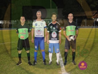 
<a style='margin-left: 5px;' class='btn btn-xs btn-social btn-facebook' href='https://www.facebook.com/sharer/sharer.php?u=https://www.boladovale.com.br/imgs/800-800-90/conteudo/fotos/1435/img7612.jpg' rel='popup' data-width='500' data-height='400'><i class='fa fa-facebook'></i>Compartilhar <span class='hidden-xs'>no Facebook</span>
</a> 
<a class='btn btn-default btn-xs' target='_blank' href='imgs/800-800-90/conteudo/fotos/1435/img7612.jpg'>
<span class='glyphicon glyphicon-cloud-download'></span> Salvar
</a> 
<span></span>