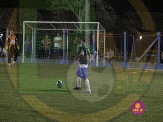 
<a style='margin-left: 5px;' class='btn btn-xs btn-social btn-facebook' href='https://www.facebook.com/sharer/sharer.php?u=https://www.boladovale.com.br/imgs/800-800-90/conteudo/fotos/1435/mg7655.jpg' rel='popup' data-width='500' data-height='400'><i class='fa fa-facebook'></i>Compartilhar <span class='hidden-xs'>no Facebook</span>
</a> 
<a class='btn btn-default btn-xs' target='_blank' href='imgs/800-800-90/conteudo/fotos/1435/mg7655.jpg'>
<span class='glyphicon glyphicon-cloud-download'></span> Salvar
</a> 
<span></span>