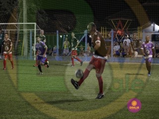 
<a style='margin-left: 5px;' class='btn btn-xs btn-social btn-facebook' href='https://www.facebook.com/sharer/sharer.php?u=https://www.boladovale.com.br/imgs/800-800-90/conteudo/fotos/1435/mg7733.jpg' rel='popup' data-width='500' data-height='400'><i class='fa fa-facebook'></i>Compartilhar <span class='hidden-xs'>no Facebook</span>
</a> 
<a class='btn btn-default btn-xs' target='_blank' href='imgs/800-800-90/conteudo/fotos/1435/mg7733.jpg'>
<span class='glyphicon glyphicon-cloud-download'></span> Salvar
</a> 
<span></span>
