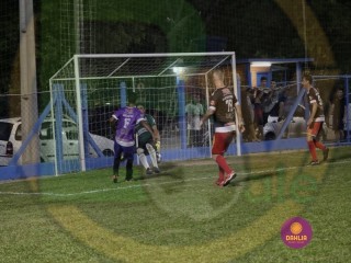 
<a style='margin-left: 5px;' class='btn btn-xs btn-social btn-facebook' href='https://www.facebook.com/sharer/sharer.php?u=https://www.boladovale.com.br/imgs/800-800-90/conteudo/fotos/1435/mg7783.jpg' rel='popup' data-width='500' data-height='400'><i class='fa fa-facebook'></i>Compartilhar <span class='hidden-xs'>no Facebook</span>
</a> 
<a class='btn btn-default btn-xs' target='_blank' href='imgs/800-800-90/conteudo/fotos/1435/mg7783.jpg'>
<span class='glyphicon glyphicon-cloud-download'></span> Salvar
</a> 
<span></span>