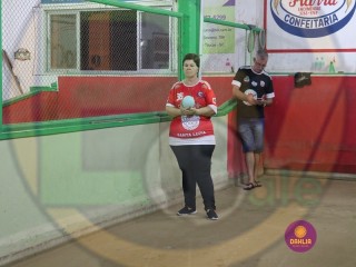 
<a style='margin-left: 5px;' class='btn btn-xs btn-social btn-facebook' href='https://www.facebook.com/sharer/sharer.php?u=https://www.boladovale.com.br/imgs/800-800-90/conteudo/fotos/1436/img7815.jpg' rel='popup' data-width='500' data-height='400'><i class='fa fa-facebook'></i>Compartilhar <span class='hidden-xs'>no Facebook</span>
</a> 
<a class='btn btn-default btn-xs' target='_blank' href='imgs/800-800-90/conteudo/fotos/1436/img7815.jpg'>
<span class='glyphicon glyphicon-cloud-download'></span> Salvar
</a> 
<span></span>