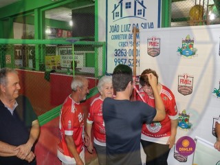 
<a style='margin-left: 5px;' class='btn btn-xs btn-social btn-facebook' href='https://www.facebook.com/sharer/sharer.php?u=https://www.boladovale.com.br/imgs/800-800-90/conteudo/fotos/1436/img7858.jpg' rel='popup' data-width='500' data-height='400'><i class='fa fa-facebook'></i>Compartilhar <span class='hidden-xs'>no Facebook</span>
</a> 
<a class='btn btn-default btn-xs' target='_blank' href='imgs/800-800-90/conteudo/fotos/1436/img7858.jpg'>
<span class='glyphicon glyphicon-cloud-download'></span> Salvar
</a> 
<span></span>