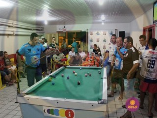 
<a style='margin-left: 5px;' class='btn btn-xs btn-social btn-facebook' href='https://www.facebook.com/sharer/sharer.php?u=https://www.boladovale.com.br/imgs/800-800-90/conteudo/fotos/1437/img7898.jpg' rel='popup' data-width='500' data-height='400'><i class='fa fa-facebook'></i>Compartilhar <span class='hidden-xs'>no Facebook</span>
</a> 
<a class='btn btn-default btn-xs' target='_blank' href='imgs/800-800-90/conteudo/fotos/1437/img7898.jpg'>
<span class='glyphicon glyphicon-cloud-download'></span> Salvar
</a> 
<span></span>