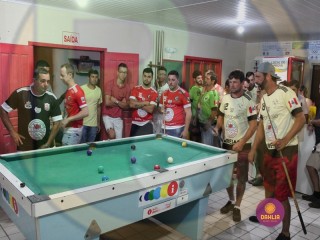 
<a style='margin-left: 5px;' class='btn btn-xs btn-social btn-facebook' href='https://www.facebook.com/sharer/sharer.php?u=https://www.boladovale.com.br/imgs/800-800-90/conteudo/fotos/1437/img7932.jpg' rel='popup' data-width='500' data-height='400'><i class='fa fa-facebook'></i>Compartilhar <span class='hidden-xs'>no Facebook</span>
</a> 
<a class='btn btn-default btn-xs' target='_blank' href='imgs/800-800-90/conteudo/fotos/1437/img7932.jpg'>
<span class='glyphicon glyphicon-cloud-download'></span> Salvar
</a> 
<span></span>