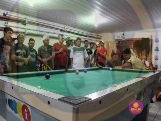 
<a style='margin-left: 5px;' class='btn btn-xs btn-social btn-facebook' href='https://www.facebook.com/sharer/sharer.php?u=https://www.boladovale.com.br/imgs/800-800-90/conteudo/fotos/1437/img7954.jpg' rel='popup' data-width='500' data-height='400'><i class='fa fa-facebook'></i>Compartilhar <span class='hidden-xs'>no Facebook</span>
</a> 
<a class='btn btn-default btn-xs' target='_blank' href='imgs/800-800-90/conteudo/fotos/1437/img7954.jpg'>
<span class='glyphicon glyphicon-cloud-download'></span> Salvar
</a> 
<span></span>