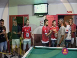 
<a style='margin-left: 5px;' class='btn btn-xs btn-social btn-facebook' href='https://www.facebook.com/sharer/sharer.php?u=https://www.boladovale.com.br/imgs/800-800-90/conteudo/fotos/1437/img7961.jpg' rel='popup' data-width='500' data-height='400'><i class='fa fa-facebook'></i>Compartilhar <span class='hidden-xs'>no Facebook</span>
</a> 
<a class='btn btn-default btn-xs' target='_blank' href='imgs/800-800-90/conteudo/fotos/1437/img7961.jpg'>
<span class='glyphicon glyphicon-cloud-download'></span> Salvar
</a> 
<span></span>