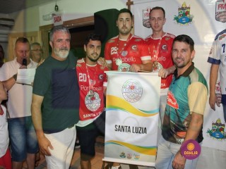 
<a style='margin-left: 5px;' class='btn btn-xs btn-social btn-facebook' href='https://www.facebook.com/sharer/sharer.php?u=https://www.boladovale.com.br/imgs/800-800-90/conteudo/fotos/1437/img7973.jpg' rel='popup' data-width='500' data-height='400'><i class='fa fa-facebook'></i>Compartilhar <span class='hidden-xs'>no Facebook</span>
</a> 
<a class='btn btn-default btn-xs' target='_blank' href='imgs/800-800-90/conteudo/fotos/1437/img7973.jpg'>
<span class='glyphicon glyphicon-cloud-download'></span> Salvar
</a> 
<span></span>