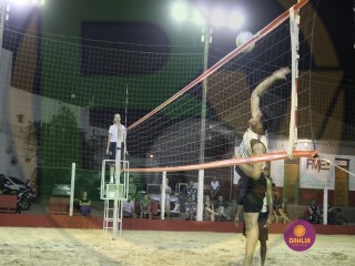 
<a style='margin-left: 5px;' class='btn btn-xs btn-social btn-facebook' href='https://www.facebook.com/sharer/sharer.php?u=https://www.boladovale.com.br/imgs/800-800-90/conteudo/fotos/1438/img7985.jpg' rel='popup' data-width='500' data-height='400'><i class='fa fa-facebook'></i>Compartilhar <span class='hidden-xs'>no Facebook</span>
</a> 
<a class='btn btn-default btn-xs' target='_blank' href='imgs/800-800-90/conteudo/fotos/1438/img7985.jpg'>
<span class='glyphicon glyphicon-cloud-download'></span> Salvar
</a> 
<span></span>