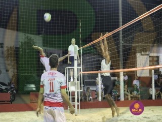 
<a style='margin-left: 5px;' class='btn btn-xs btn-social btn-facebook' href='https://www.facebook.com/sharer/sharer.php?u=https://www.boladovale.com.br/imgs/800-800-90/conteudo/fotos/1438/img7986.jpg' rel='popup' data-width='500' data-height='400'><i class='fa fa-facebook'></i>Compartilhar <span class='hidden-xs'>no Facebook</span>
</a> 
<a class='btn btn-default btn-xs' target='_blank' href='imgs/800-800-90/conteudo/fotos/1438/img7986.jpg'>
<span class='glyphicon glyphicon-cloud-download'></span> Salvar
</a> 
<span></span>