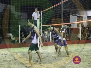
<a style='margin-left: 5px;' class='btn btn-xs btn-social btn-facebook' href='https://www.facebook.com/sharer/sharer.php?u=https://www.boladovale.com.br/imgs/800-800-90/conteudo/fotos/1438/img8018.jpg' rel='popup' data-width='500' data-height='400'><i class='fa fa-facebook'></i>Compartilhar <span class='hidden-xs'>no Facebook</span>
</a> 
<a class='btn btn-default btn-xs' target='_blank' href='imgs/800-800-90/conteudo/fotos/1438/img8018.jpg'>
<span class='glyphicon glyphicon-cloud-download'></span> Salvar
</a> 
<span></span>