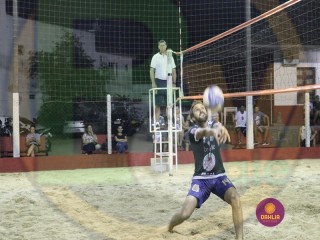 
<a style='margin-left: 5px;' class='btn btn-xs btn-social btn-facebook' href='https://www.facebook.com/sharer/sharer.php?u=https://www.boladovale.com.br/imgs/800-800-90/conteudo/fotos/1438/img8037.jpg' rel='popup' data-width='500' data-height='400'><i class='fa fa-facebook'></i>Compartilhar <span class='hidden-xs'>no Facebook</span>
</a> 
<a class='btn btn-default btn-xs' target='_blank' href='imgs/800-800-90/conteudo/fotos/1438/img8037.jpg'>
<span class='glyphicon glyphicon-cloud-download'></span> Salvar
</a> 
<span></span>