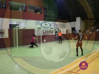 
<a style='margin-left: 5px;' class='btn btn-xs btn-social btn-facebook' href='https://www.facebook.com/sharer/sharer.php?u=https://www.boladovale.com.br/imgs/800-800-90/conteudo/fotos/1439/img8050.jpg' rel='popup' data-width='500' data-height='400'><i class='fa fa-facebook'></i>Compartilhar <span class='hidden-xs'>no Facebook</span>
</a> 
<a class='btn btn-default btn-xs' target='_blank' href='imgs/800-800-90/conteudo/fotos/1439/img8050.jpg'>
<span class='glyphicon glyphicon-cloud-download'></span> Salvar
</a> 
<span></span>