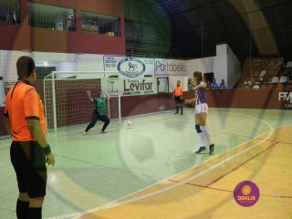 
<a style='margin-left: 5px;' class='btn btn-xs btn-social btn-facebook' href='https://www.facebook.com/sharer/sharer.php?u=https://www.boladovale.com.br/imgs/800-800-90/conteudo/fotos/1439/img8055.jpg' rel='popup' data-width='500' data-height='400'><i class='fa fa-facebook'></i>Compartilhar <span class='hidden-xs'>no Facebook</span>
</a> 
<a class='btn btn-default btn-xs' target='_blank' href='imgs/800-800-90/conteudo/fotos/1439/img8055.jpg'>
<span class='glyphicon glyphicon-cloud-download'></span> Salvar
</a> 
<span></span>