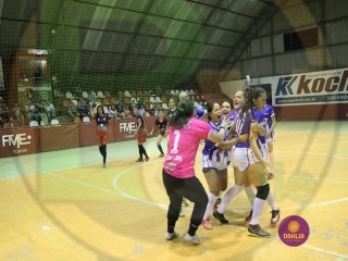 
<a style='margin-left: 5px;' class='btn btn-xs btn-social btn-facebook' href='https://www.facebook.com/sharer/sharer.php?u=https://www.boladovale.com.br/imgs/800-800-90/conteudo/fotos/1439/img8089.jpg' rel='popup' data-width='500' data-height='400'><i class='fa fa-facebook'></i>Compartilhar <span class='hidden-xs'>no Facebook</span>
</a> 
<a class='btn btn-default btn-xs' target='_blank' href='imgs/800-800-90/conteudo/fotos/1439/img8089.jpg'>
<span class='glyphicon glyphicon-cloud-download'></span> Salvar
</a> 
<span></span>