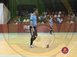 
<a style='margin-left: 5px;' class='btn btn-xs btn-social btn-facebook' href='https://www.facebook.com/sharer/sharer.php?u=https://www.boladovale.com.br/imgs/800-800-90/conteudo/fotos/1440/img8150.jpg' rel='popup' data-width='500' data-height='400'><i class='fa fa-facebook'></i>Compartilhar <span class='hidden-xs'>no Facebook</span>
</a> 
<a class='btn btn-default btn-xs' target='_blank' href='imgs/800-800-90/conteudo/fotos/1440/img8150.jpg'>
<span class='glyphicon glyphicon-cloud-download'></span> Salvar
</a> 
<span></span>