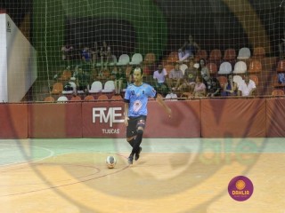 
<a style='margin-left: 5px;' class='btn btn-xs btn-social btn-facebook' href='https://www.facebook.com/sharer/sharer.php?u=https://www.boladovale.com.br/imgs/800-800-90/conteudo/fotos/1440/img8152.jpg' rel='popup' data-width='500' data-height='400'><i class='fa fa-facebook'></i>Compartilhar <span class='hidden-xs'>no Facebook</span>
</a> 
<a class='btn btn-default btn-xs' target='_blank' href='imgs/800-800-90/conteudo/fotos/1440/img8152.jpg'>
<span class='glyphicon glyphicon-cloud-download'></span> Salvar
</a> 
<span></span>