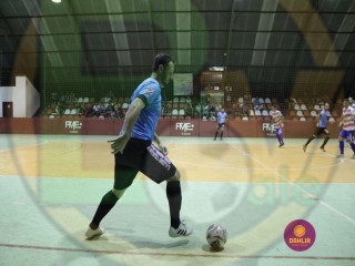 
<a style='margin-left: 5px;' class='btn btn-xs btn-social btn-facebook' href='https://www.facebook.com/sharer/sharer.php?u=https://www.boladovale.com.br/imgs/800-800-90/conteudo/fotos/1440/img8158.jpg' rel='popup' data-width='500' data-height='400'><i class='fa fa-facebook'></i>Compartilhar <span class='hidden-xs'>no Facebook</span>
</a> 
<a class='btn btn-default btn-xs' target='_blank' href='imgs/800-800-90/conteudo/fotos/1440/img8158.jpg'>
<span class='glyphicon glyphicon-cloud-download'></span> Salvar
</a> 
<span></span>