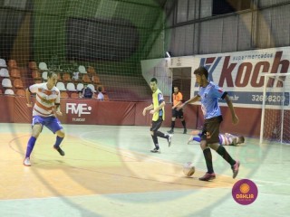 
<a style='margin-left: 5px;' class='btn btn-xs btn-social btn-facebook' href='https://www.facebook.com/sharer/sharer.php?u=https://www.boladovale.com.br/imgs/800-800-90/conteudo/fotos/1440/img8294.jpg' rel='popup' data-width='500' data-height='400'><i class='fa fa-facebook'></i>Compartilhar <span class='hidden-xs'>no Facebook</span>
</a> 
<a class='btn btn-default btn-xs' target='_blank' href='imgs/800-800-90/conteudo/fotos/1440/img8294.jpg'>
<span class='glyphicon glyphicon-cloud-download'></span> Salvar
</a> 
<span></span>