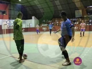 
<a style='margin-left: 5px;' class='btn btn-xs btn-social btn-facebook' href='https://www.facebook.com/sharer/sharer.php?u=https://www.boladovale.com.br/imgs/800-800-90/conteudo/fotos/1440/img8305.jpg' rel='popup' data-width='500' data-height='400'><i class='fa fa-facebook'></i>Compartilhar <span class='hidden-xs'>no Facebook</span>
</a> 
<a class='btn btn-default btn-xs' target='_blank' href='imgs/800-800-90/conteudo/fotos/1440/img8305.jpg'>
<span class='glyphicon glyphicon-cloud-download'></span> Salvar
</a> 
<span></span>