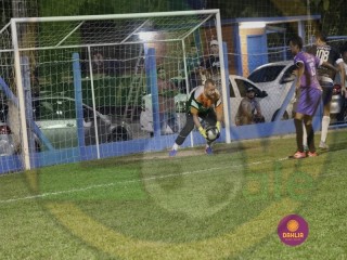 
<a style='margin-left: 5px;' class='btn btn-xs btn-social btn-facebook' href='https://www.facebook.com/sharer/sharer.php?u=https://www.boladovale.com.br/imgs/800-800-90/conteudo/fotos/1441/mg8388.jpg' rel='popup' data-width='500' data-height='400'><i class='fa fa-facebook'></i>Compartilhar <span class='hidden-xs'>no Facebook</span>
</a> 
<a class='btn btn-default btn-xs' target='_blank' href='imgs/800-800-90/conteudo/fotos/1441/mg8388.jpg'>
<span class='glyphicon glyphicon-cloud-download'></span> Salvar
</a> 
<span></span>