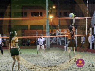 
<a style='margin-left: 5px;' class='btn btn-xs btn-social btn-facebook' href='https://www.facebook.com/sharer/sharer.php?u=https://www.boladovale.com.br/imgs/800-800-90/conteudo/fotos/1443/img8815.jpg' rel='popup' data-width='500' data-height='400'><i class='fa fa-facebook'></i>Compartilhar <span class='hidden-xs'>no Facebook</span>
</a> 
<a class='btn btn-default btn-xs' target='_blank' href='imgs/800-800-90/conteudo/fotos/1443/img8815.jpg'>
<span class='glyphicon glyphicon-cloud-download'></span> Salvar
</a> 
<span></span>