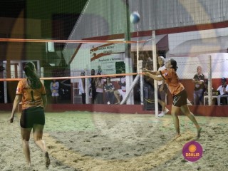 
<a style='margin-left: 5px;' class='btn btn-xs btn-social btn-facebook' href='https://www.facebook.com/sharer/sharer.php?u=https://www.boladovale.com.br/imgs/800-800-90/conteudo/fotos/1443/img8821.jpg' rel='popup' data-width='500' data-height='400'><i class='fa fa-facebook'></i>Compartilhar <span class='hidden-xs'>no Facebook</span>
</a> 
<a class='btn btn-default btn-xs' target='_blank' href='imgs/800-800-90/conteudo/fotos/1443/img8821.jpg'>
<span class='glyphicon glyphicon-cloud-download'></span> Salvar
</a> 
<span></span>